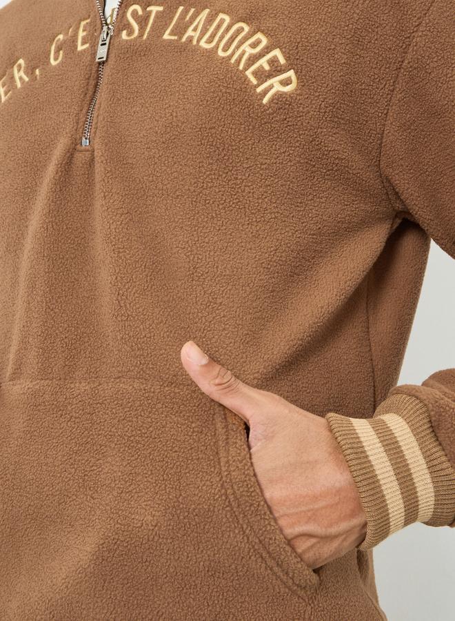 ستايلي سويتر فليس بياقة بسحاب - Image 3